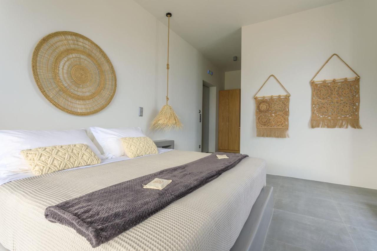 Iliades Luxury Boutique Suites Batsíon Exterior foto