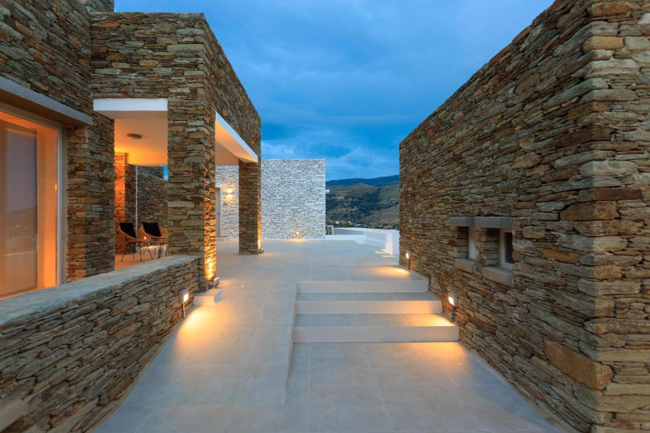 Iliades Luxury Boutique Suites Batsíon Exterior foto