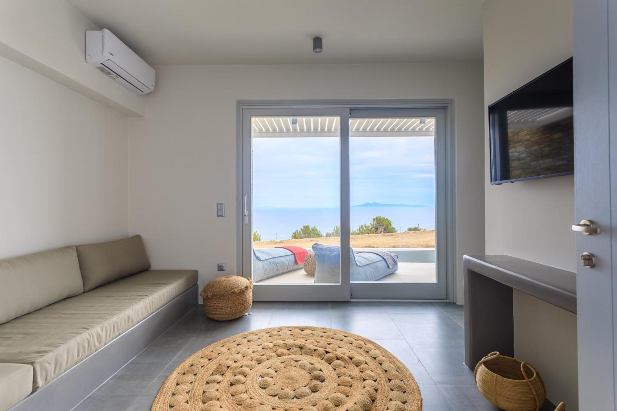 Iliades Luxury Boutique Suites Batsíon Habitación foto